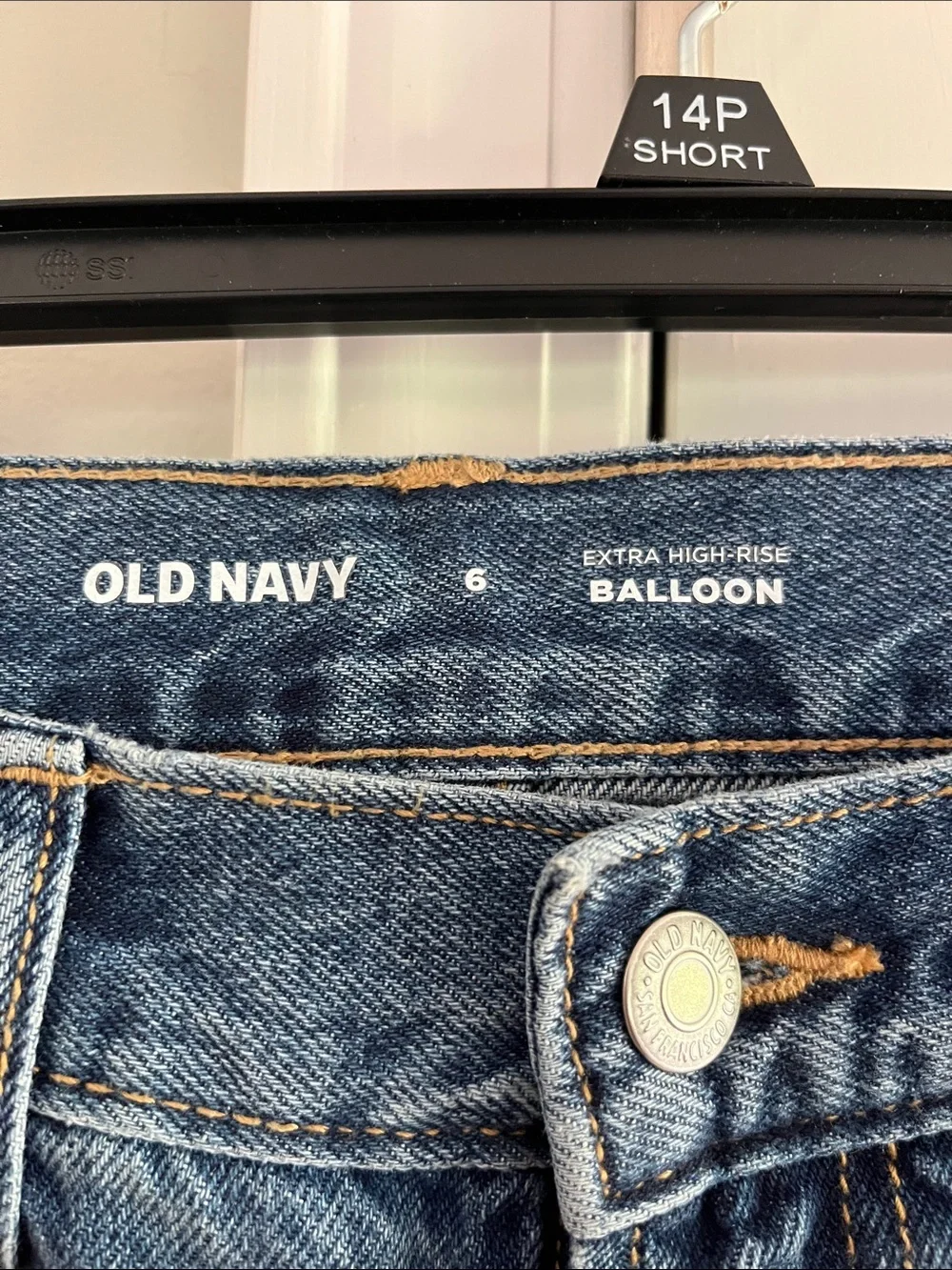 Old Navy Boyfriend Jeans in Blue Wash